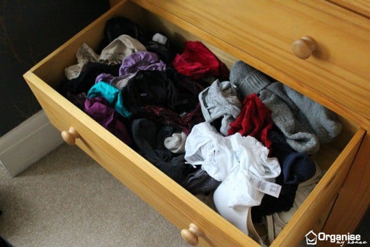 Chest of drawers before organising - via www.organisemyhouse.com